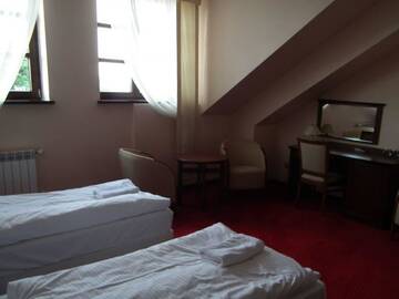 Фото номера Двухместный номер с 1 кроватью и собственной ванной комнатой Отель Hotel Rytwiany г. Rytwiany 5